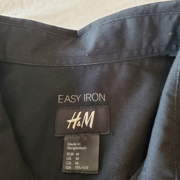 A bundle of 3 Dress Shirts #64 - Picture 6 of 9